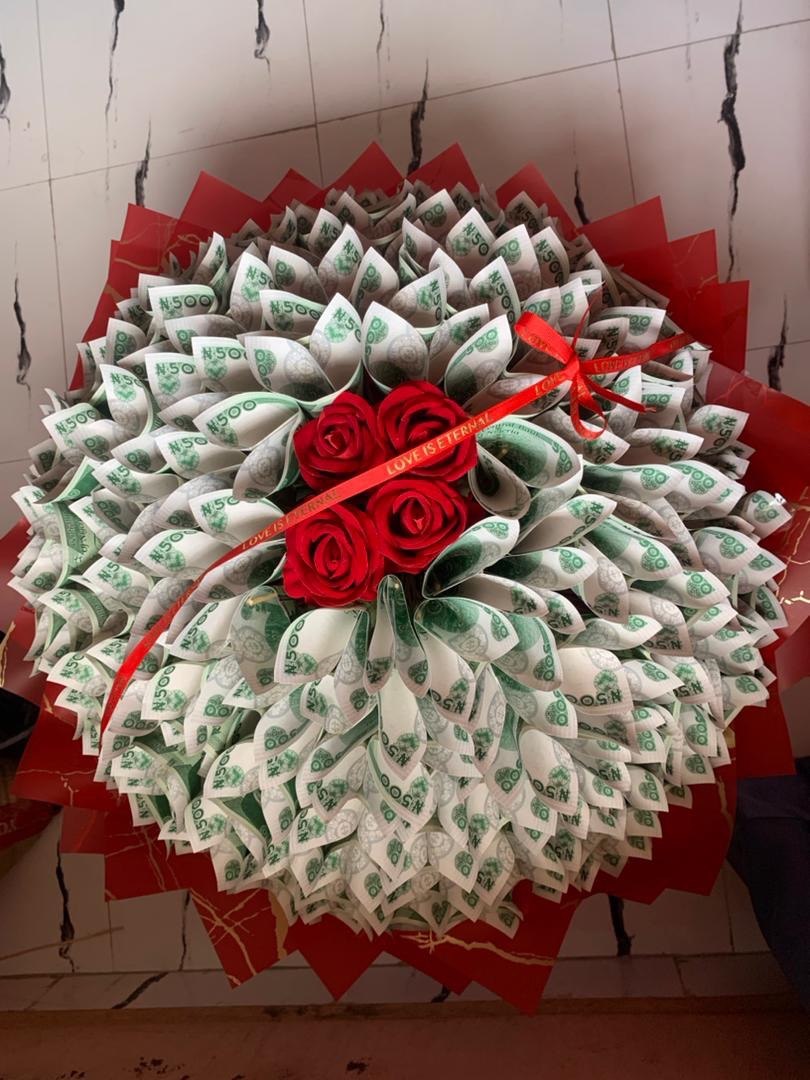 Money Bouquet & Cake